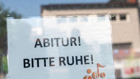 Schulabgänger im Lernstress: Die Abitur-Prüfungen in Hessen rücken näher