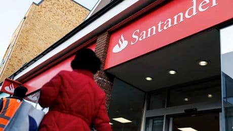 Santander suspenderá algunos de sus servicios esta noche por labores de mejora: no estarán disponibles la banca digital o Bizum