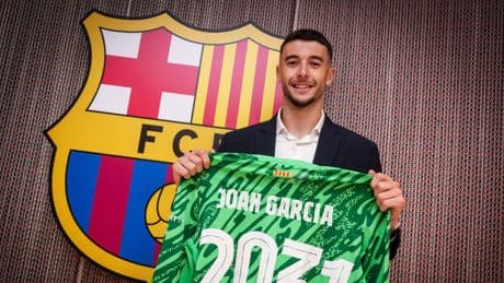 Joan Garcia: “He tenido sentimientos raros, pero el Barça es uno de los mejores proyectos”