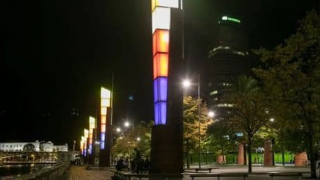 La luz artificial alarga la vida vegetal urbana hasta 3 semanas