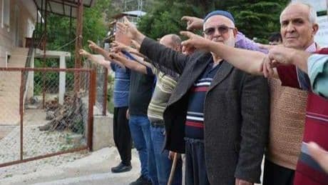 Muhtar 8 yıl boyunca tüm köylüyü kandırdı! 'Köy malı dedi, inandık'