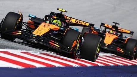 Formel 1 in Österreich: Lando Norris in Spielberg vor Oscar Piastri, Max Verstappen scheidet früh aus