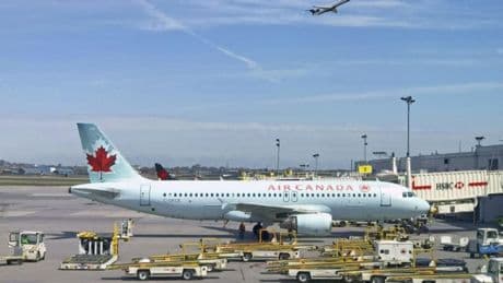 Air Canada annonce la suspension de tous ses vols en raison d'une grève de ses hôtesses et stewards