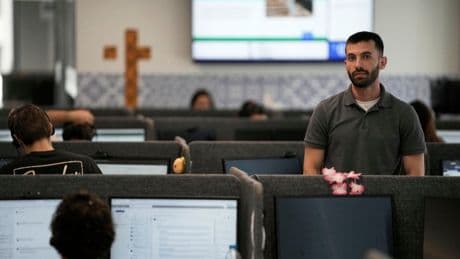 AI shakes up the call center industry, but some tasks are still better left to the humans