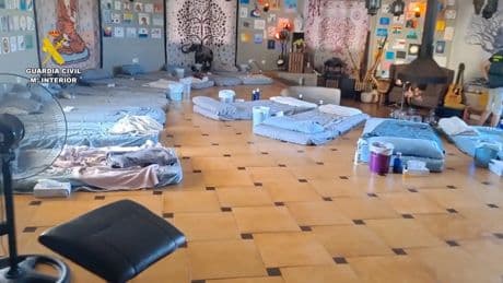 Retiros espirituales por 1.000 €...: cae en Alicante un grupo que ofertaba retiros con consumo de drogas