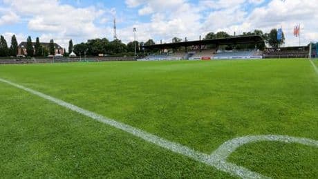 DFB-Pokal: Der Platz des SV Hemelingen ist vier Meter zu kurz, um den VFL Wolfsburg zu empfangen