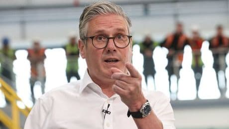 'I watched Keir Starmer attack Nigel Farage - and it reminded me of one thing'