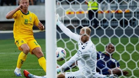 Rekordtore von Depay: Niederlande gewinnen knapp in Litauen
