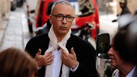 Kamel Daoud, et son éditeur Gallimard, dénonce les « parallèles forcés ou inexacts » entre son roman « Houris » et la vie de Saâda Arbane