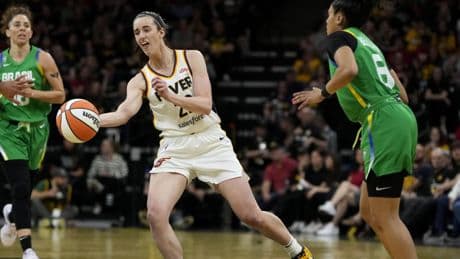 Caitlin Clark debuta en pretemporada en el repaso de las Fever a Brasil
