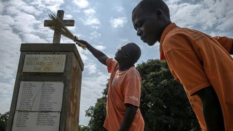 Procès de Joseph Kony: paroles de survivants ougandais face à l'horreur de la LRA