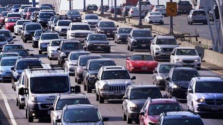 B.C. drivers admit to tailgating but don’t like when it happens to them: survey