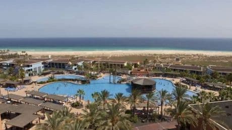 El testimonio de una turista británica: "Cogí salmonela en un hotel de Canarias y un año después sigo sufriendo"