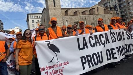 Otro pacto de PP y Vox en las Corts: reducción de tasas, exenciones y facilidades para la caza
