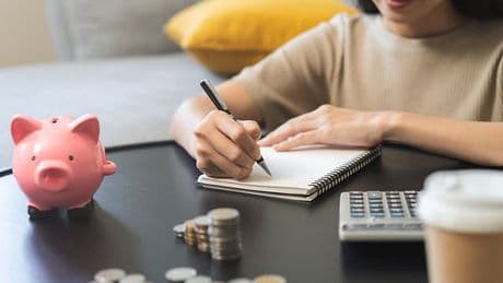 Beat the base rate for three months with this 4.5% fixed-term savings account