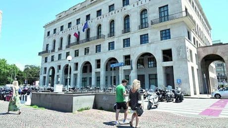 Inps, via agli appuntamenti da remoto: “Videochiamate contro l’afa e le code”