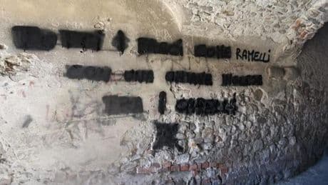Sarzana, scritte contro Sergio Ramelli: Digos e Polizia hanno identificato e denunciato gli autori