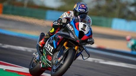 Toprak sigue en su línea: Pole en Magny-Cours
