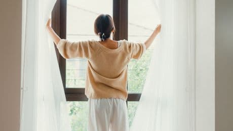 Bei Hitze richtig lüften: So hilft Ihnen die 55-Prozent-Regel