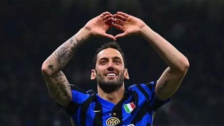 Hakan Çalhanoğlu İnter’de kalacak!