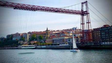 Irse de puentes: un paseo por las estructuras más especiales de España