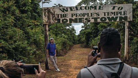 Jonestown, il villaggio dell’orrore che attrae orde di turisti