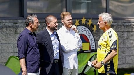 Fenerbahçe'de Başkan Ali Koç, antrenmanı takip etti
