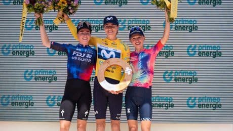 Demi Vollering grijpt mis, winnares Marlen Reusser laat zich niet verrassen in Ronde van Zwitserland
