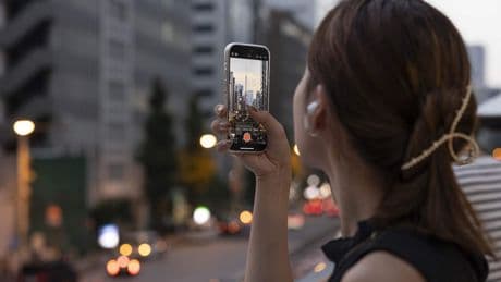 Felle kritiek op Japanse stad die smartphonegebruik van inwoners beperken tot twee uur per dag