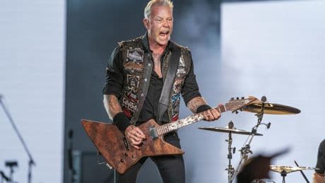 Virginia Tech fans reach seismic scale while rocking to Metallica's 'Enter Sandman'