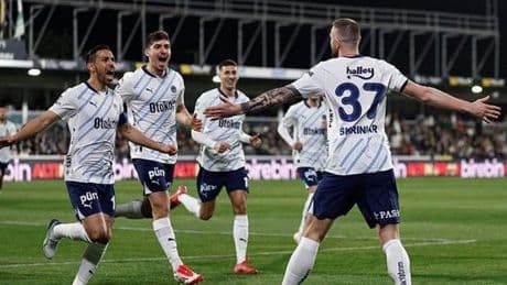 Fenerbahçe 15 milyon euro'luk teklifi reddetti!