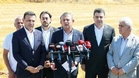 Özel’den siyasi yasak yorumu: Seçime yetişmez