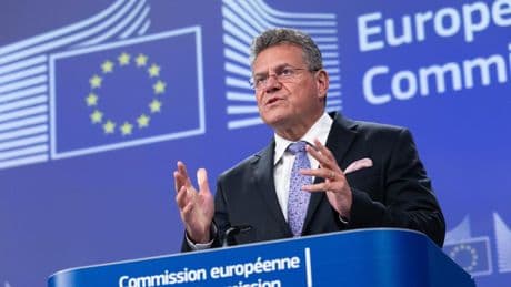 Bruselas defiende el acuerdo con EE.UU. como el mejor posible “en circunstancias muy difíciles”