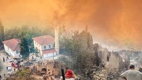Kentte kabus! Alevler evlere sıçradı, köyler boşaltıldı: Kül yağmaya başladı