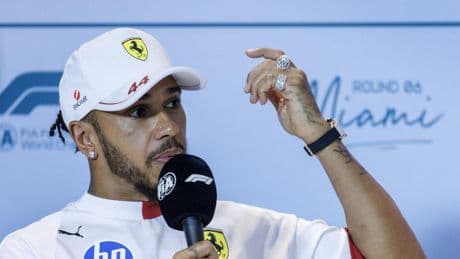 Hamilton y su sufrimiento con el Ferrari: "Los ingenieros están acostumbrados a otro piloto y estilo y yo, a otro coche"