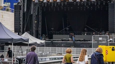 La empresa que se retrasó con el escenario de Abandoibarra dejó sin montar otro en Portugalete