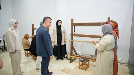 Esenyurt’ta kadınlara destek büyüyor: Kadın Sanat Ve Eğitim Merkezi yaz boyunca hizmette!