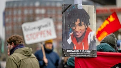 Tödliche Polizeigewalt | Anklage gegen neun Polizisten nach Tod von Ibrahima Barry