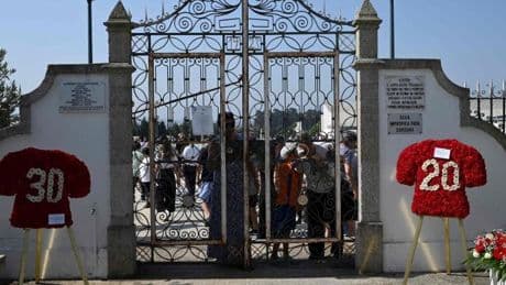 Polizei räumte Friedhof, auf dem Diogo Jota begraben wurde