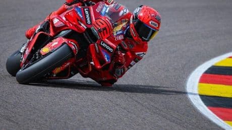 Di Giannantonio desafía a Marc Márquez en Sachsenring