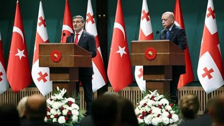 Başkan Erdoğan'dan ortak basın toplantısında önemli açıklamalar: Bölgesel barışa katkı sunuyoruz