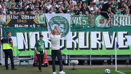 Rekord-Sieg für Neu-Trainer Simonis - Wolfsburg feiert Heißmacher-Holländer