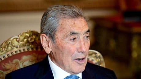 Eddy Merckx sorprende con su última e inesperada pasión: disfrutar como un niño de Lamine Yamal y el Barça de Hansi Flick