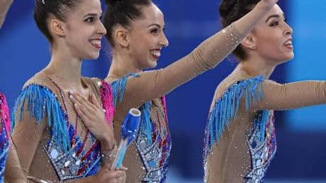 Ginnastica ritmica, si ritirano le farfalle Centofanti e Mogurean: cosa c’è dietro la loro scelta