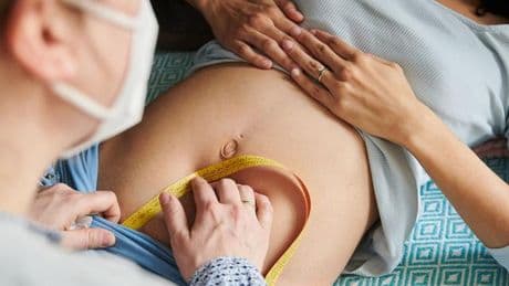 Gesundheitswesen: Zahl junger Hebammen seit Einführung des Studiums gestiegen