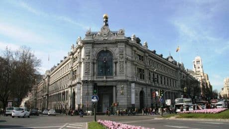 El Tesoro coloca 6.839 millones de euros en deuda a medio y largo plazo y eleva el interés a 30 años casi al 4%