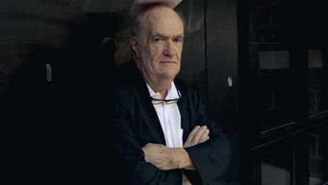 Colm Tóibín: "Los catalanes siguen dirigidos por los españoles que perdieron Cuba y que no podían manejar una maldita colonia"