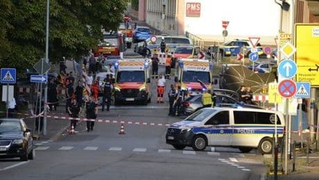 Schüsse nach Tankstellen-Raub – Polizist erliegt Verletzungen
