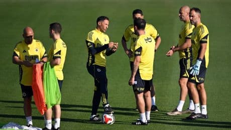 Domenico Tedesco, Trabzonspor maçına kadar tesislerde kalacak