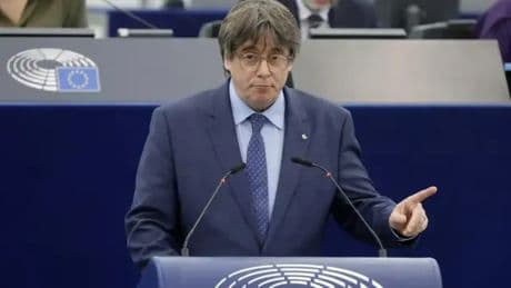 Puigdemont acusa a Feijóo de &quot;conspirar&quot; contra los intereses de España